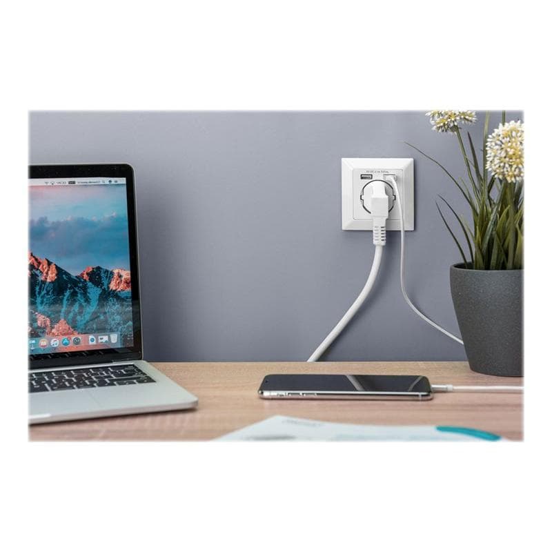 DIGITUS Steckdose (250V 50Hz) mit 2 USB-Ports (5V 2.1A) weiß