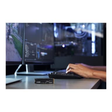 KINGSTON KC3000 2048GB